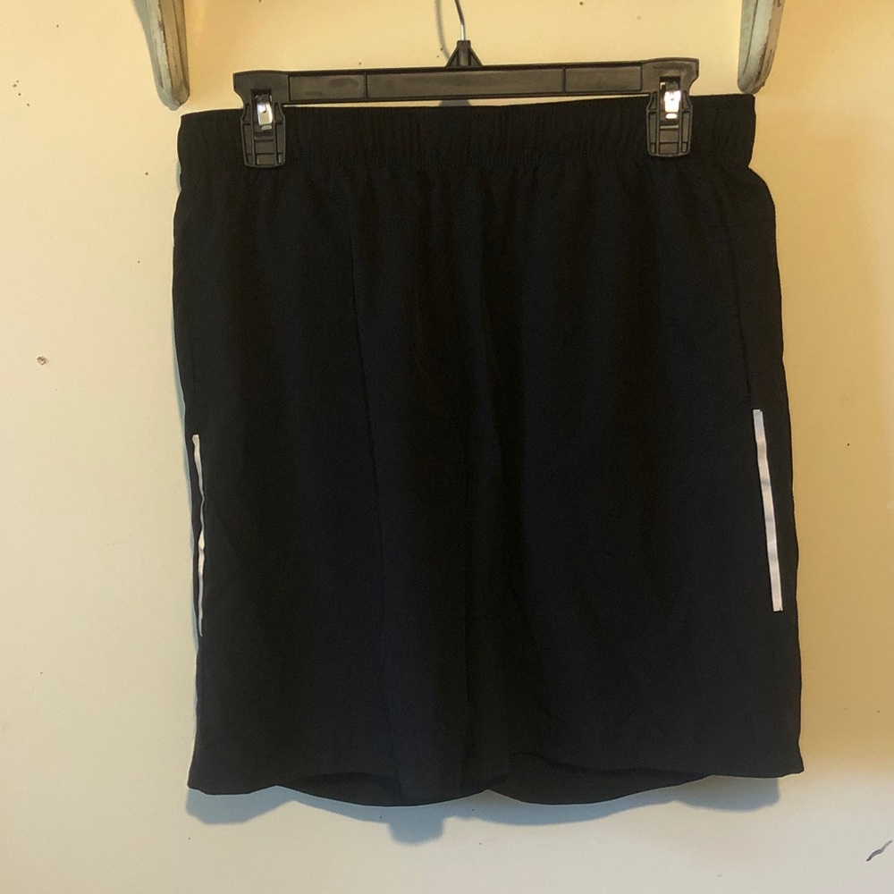 2xist Black Athletic Shorts with Reflective Stripes